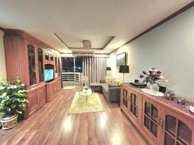 Property image 1 of 9
