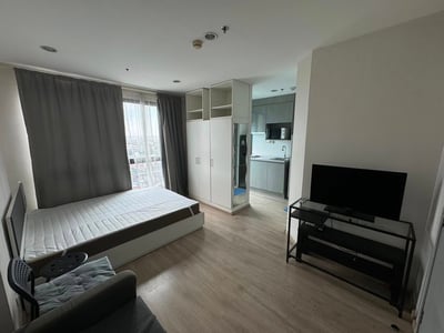 Property image 1 of 8