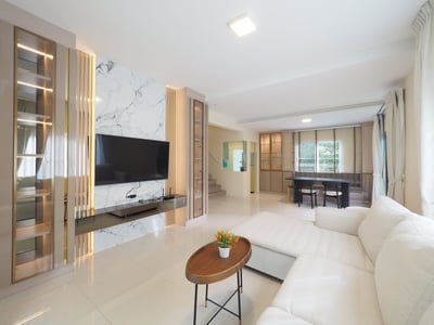 Property image 1 of 30