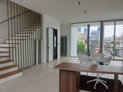 Property image 1 of 5
