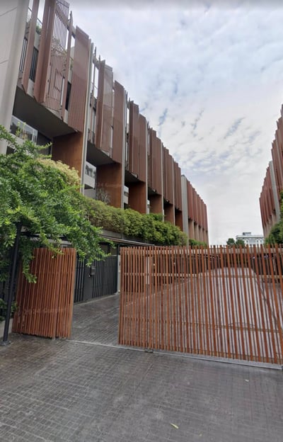 Property image 1 of 18