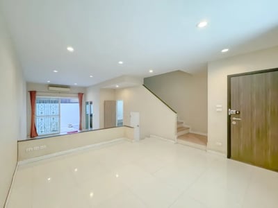 Property image 1 of 5