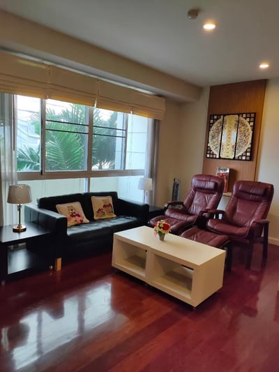 Property image 1 of 7