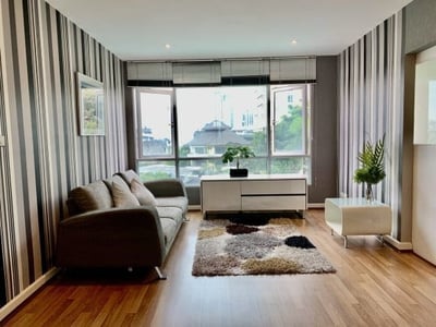 Property image 1 of 17