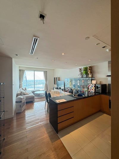 Property image 1 of 12