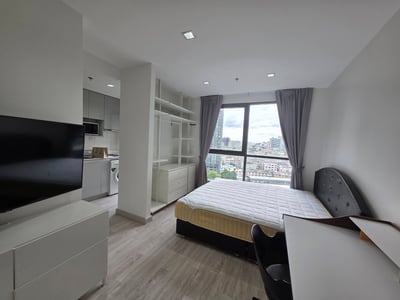Property image 1 of 8