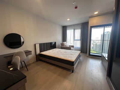 Property image 1 of 12