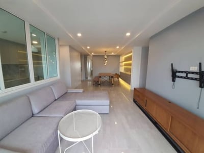 Property image 1 of 5