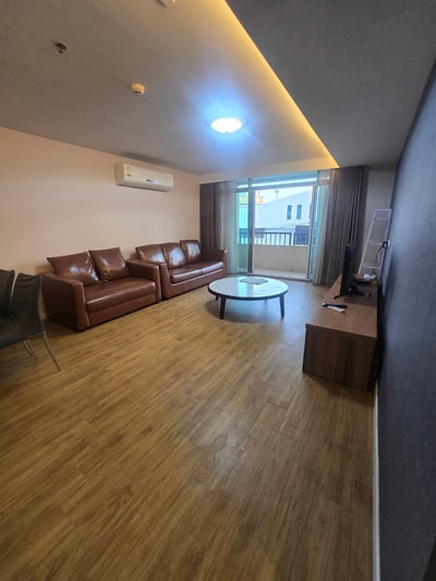 Property image 1 of 17