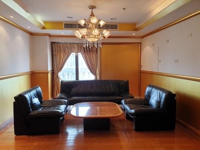 Property image 1 of 11