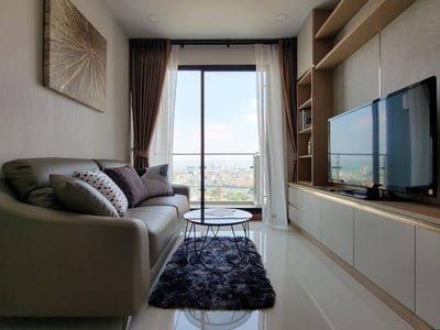 Property image 1 of 12