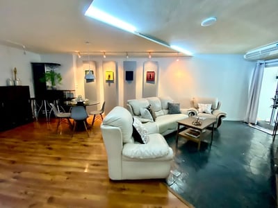 Property image 1 of 9
