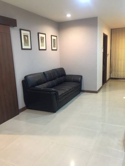 Property image 1 of 7