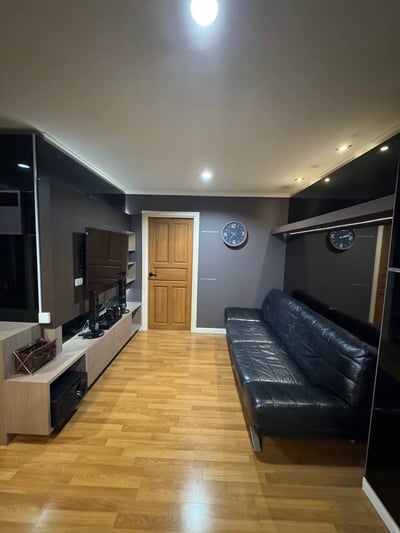 Property image 1 of 9