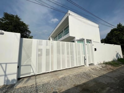 Property image 1 of 20