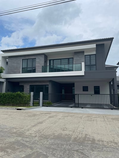 Property image 1 of 14