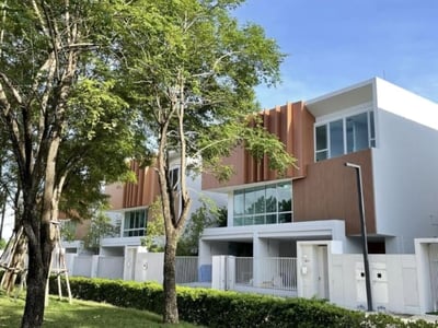 Property image 1 of 5