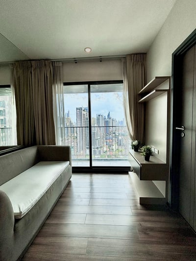 Property image 1 of 18