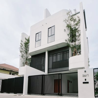 Property image 1 of 9