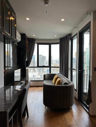 Property image 1 of 12
