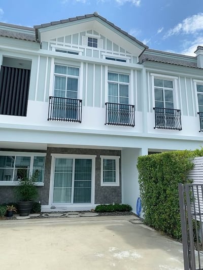 Property image 1 of 15