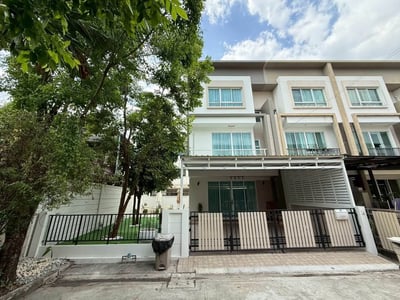 Property image 1 of 20