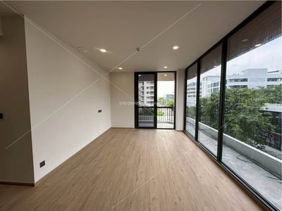 Property image 1 of 8