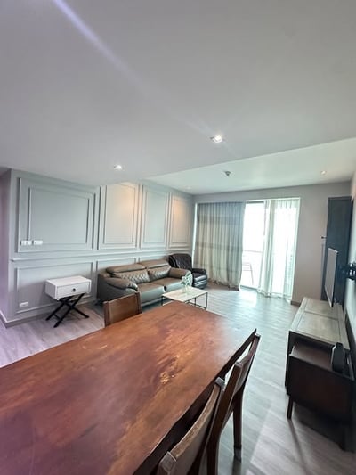 Property image 1 of 17