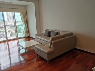 Property image 1 of 17