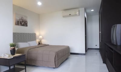 Property image 1 of 9