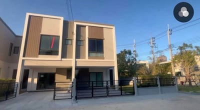 Property image 1 of 15