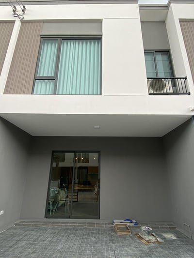 Property image 1 of 11