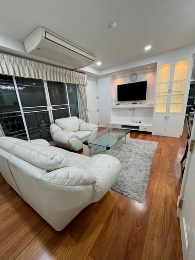 Property image 1 of 11