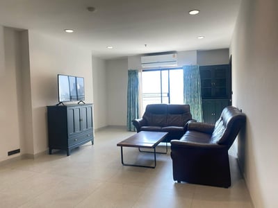 Property image 1 of 17
