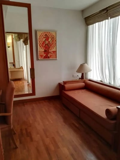 Property image 1 of 5