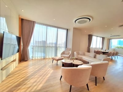 Property image 1 of 5