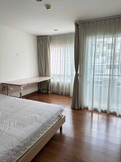 Property image 1 of 11