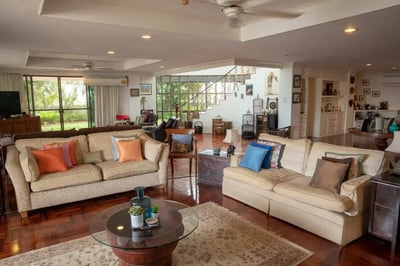 Property image 1 of 12