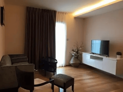 Property image 1 of 7