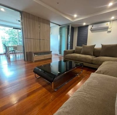 Property image 1 of 5