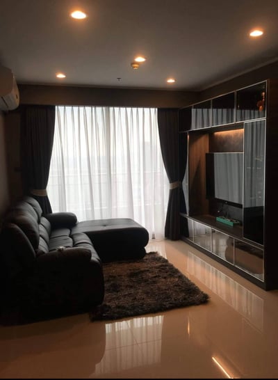 Property image 1 of 12