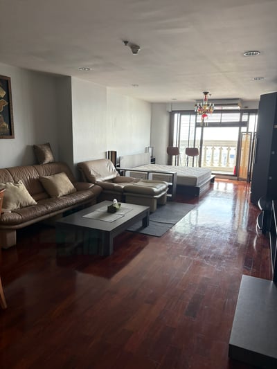 Property image 1 of 10