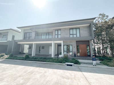 Property image 1 of 13