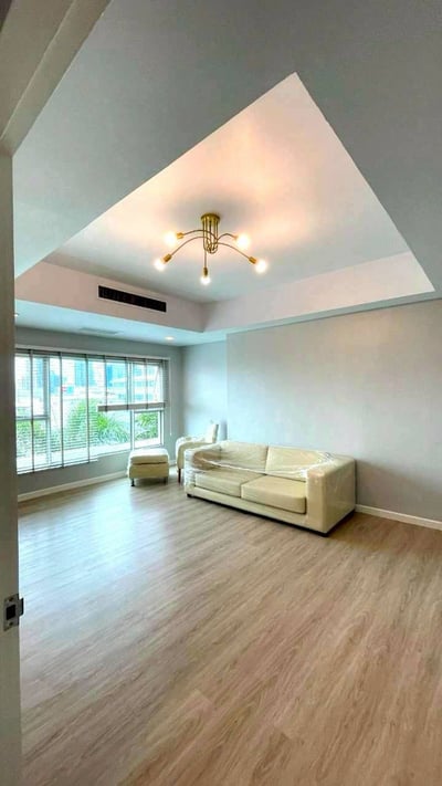 Property image 1 of 8