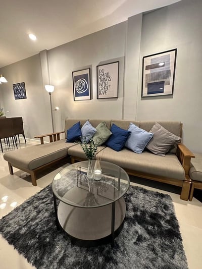 Property image 1 of 18