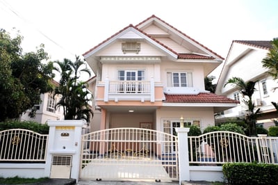 Property image 1 of 18