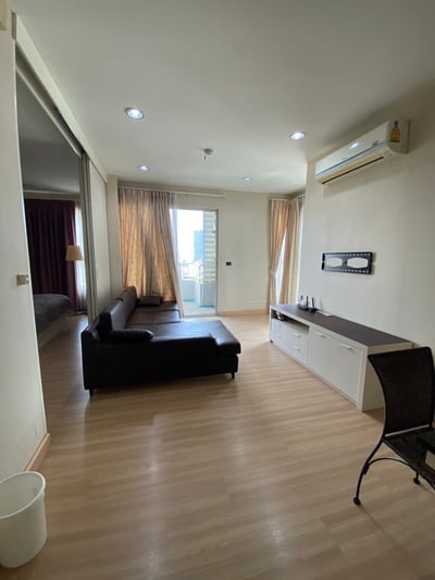 Property image 1 of 6