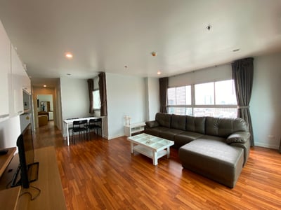 Property image 1 of 12