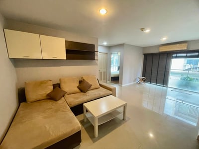 Property image 1 of 12