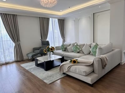 Property image 1 of 5